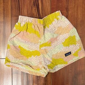 Patagonia Infant Shorts in Soft Pink and Cream